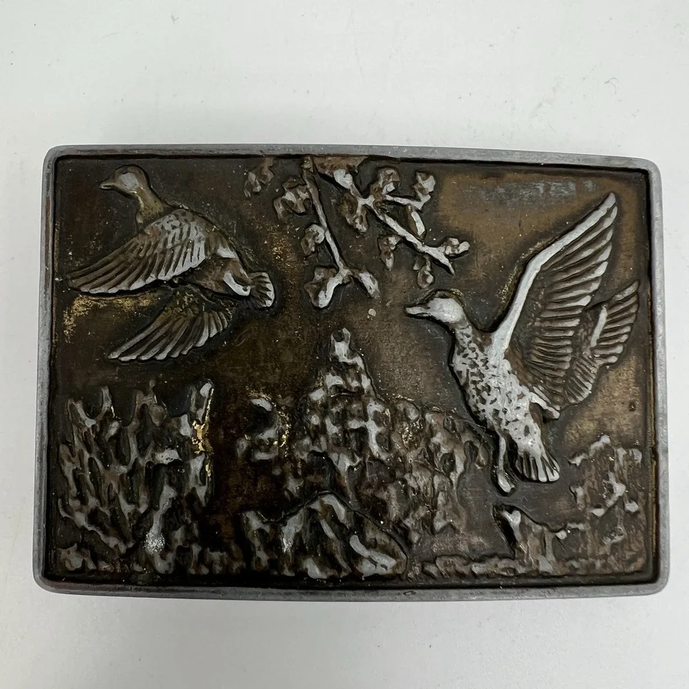 Vintage Flying Geese Ducks‎ Belt Buckle Hunting Wildlife